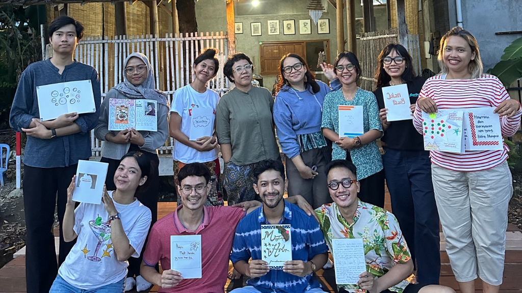 Zine Workshop for Grief Healing: Holding Memories Together